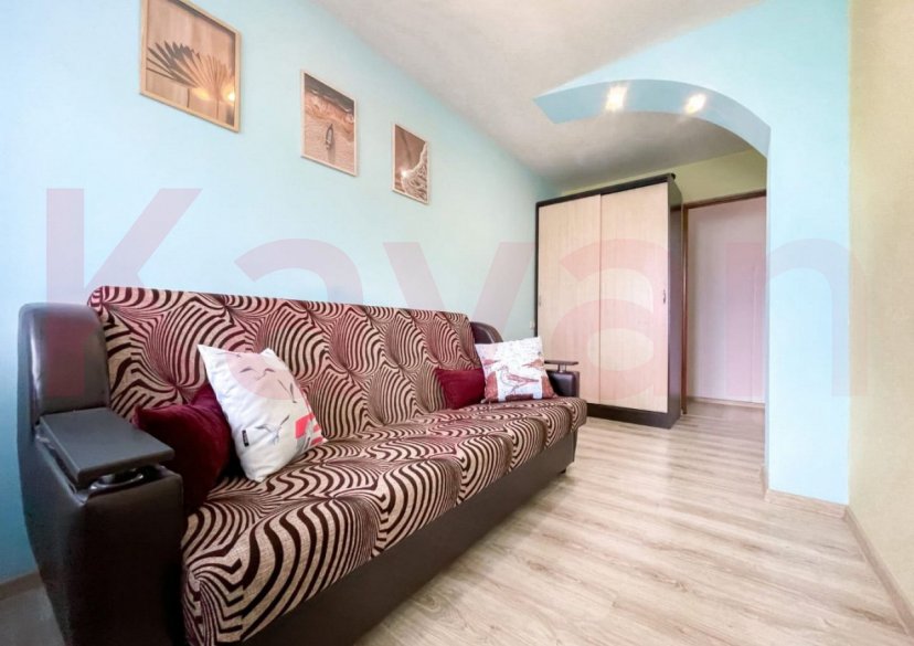 Продажа 4-комн. квартиры, 77 кв.м фото 2