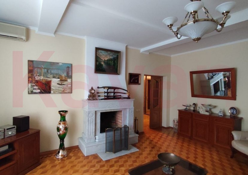 Продажа 5-комн. квартиры, 180 кв.м фото 0