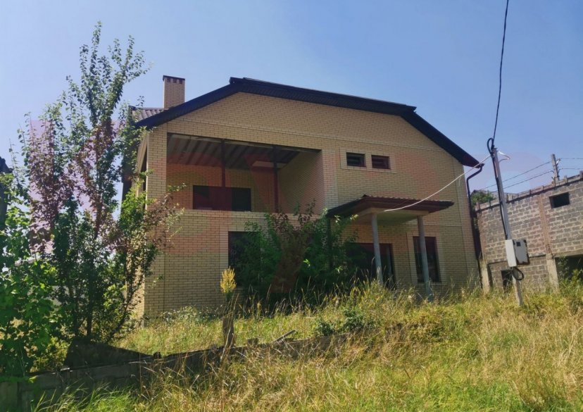 Продажа дома, 240 кв.м фото 2